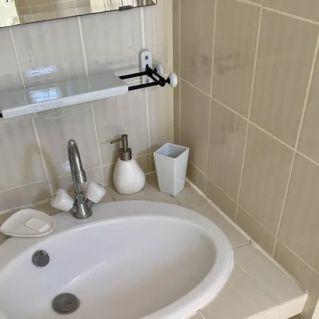 Apartment 1 Piece 3 Couchages Marine De Sant Ambroggio
